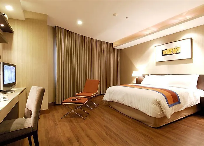 Отель Grand Sukhumvit 5*