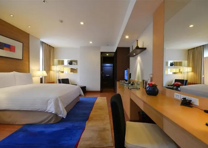 Grand Sukhumvit Отель 5*
