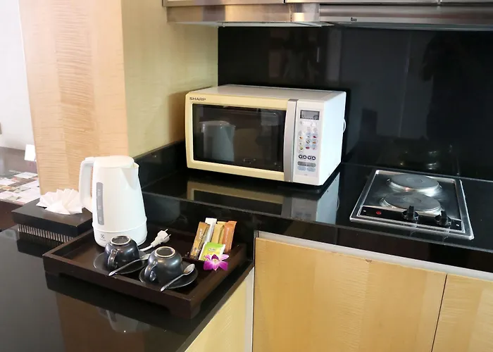 Grand Sukhumvit Отель