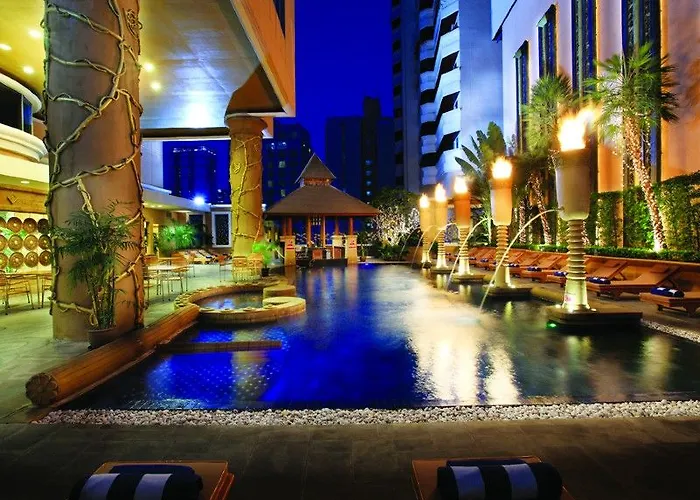 Grand Sukhumvit Отель