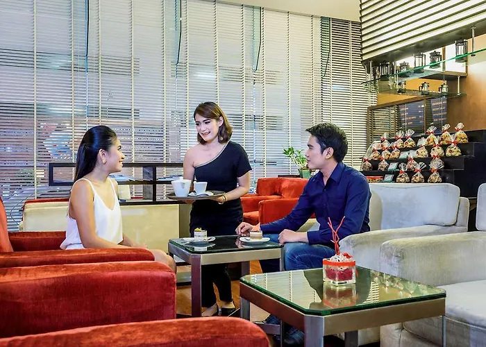 Grand Sukhumvit Отель