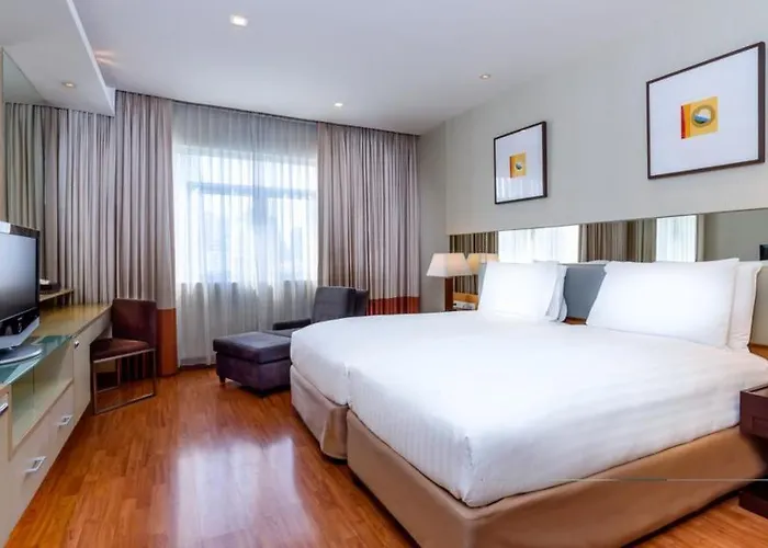 Grand Sukhumvit Отель